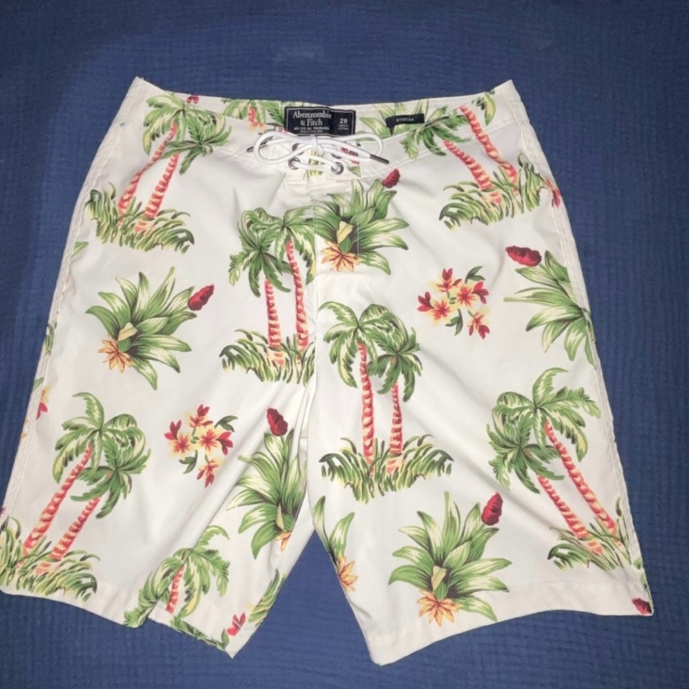 Abercrombie & Fitch Tropical Print Board Shorts